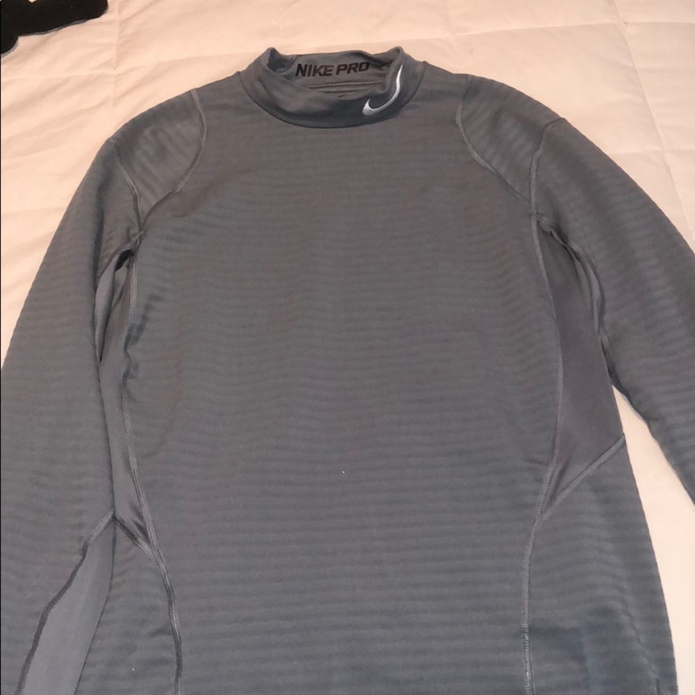 Nike pro hyperwarm